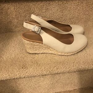 Vionic Tan Espadrille Wedges